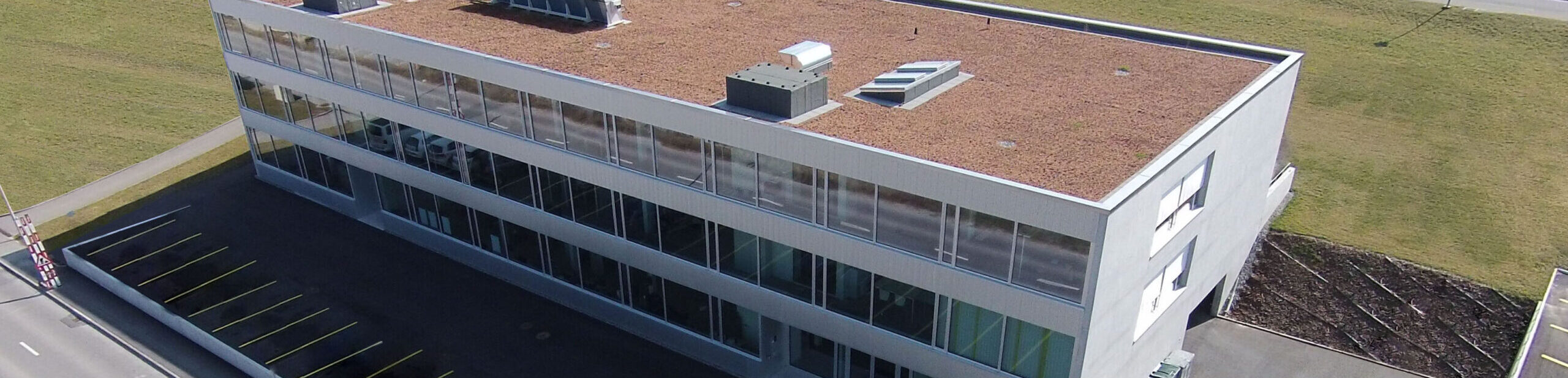 MC-monitoring building - Who we are page banner